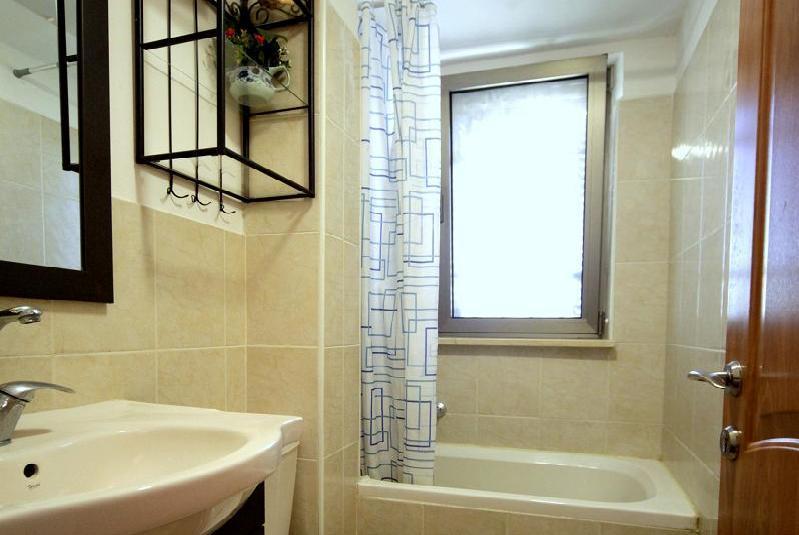 Haifa Guest House Стая снимка